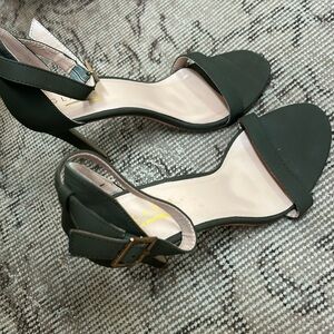 Glaze Olive Green Heel